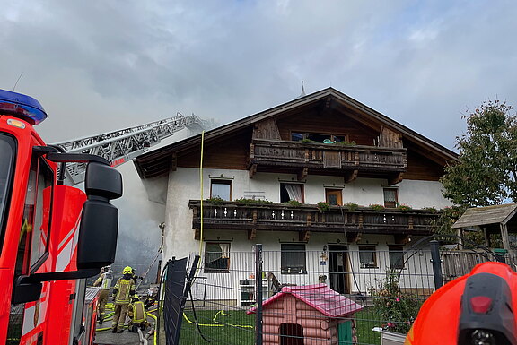 241011_Brand_Bauernhof_Wattens11.jpeg  