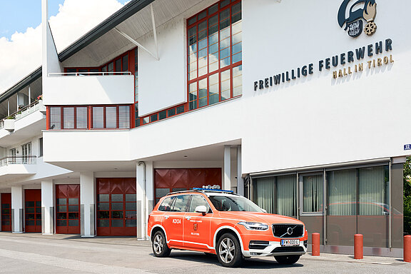 240905-0008_-_Feuerwehr_Hall_-_Autos.jpg  