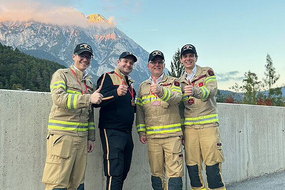 251017_FLA Gold007.jpeg  